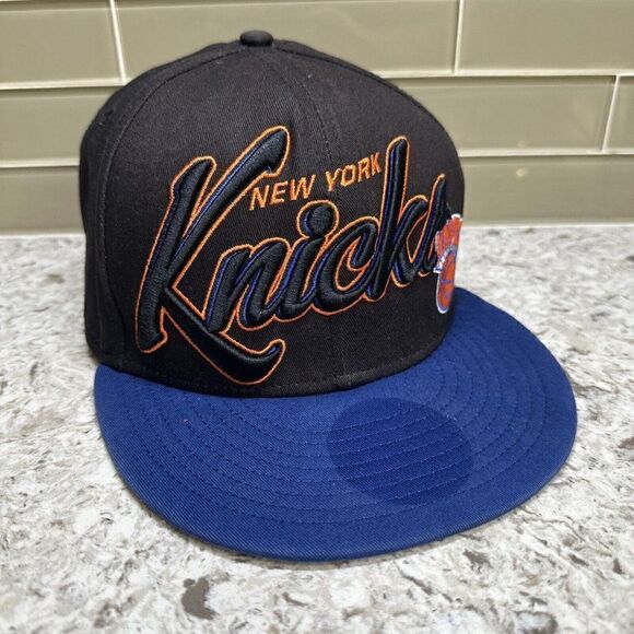 New York Knicks NBA Authentic New Era Snapback 9Fifty Team Cap Hat - Picture 1 of 6